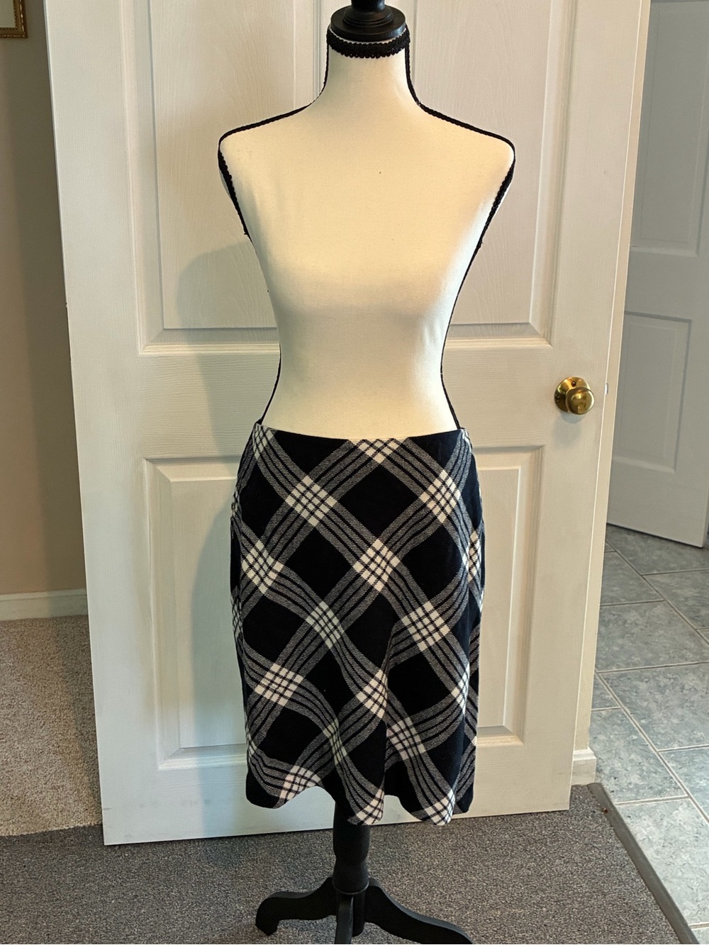Talbots Plaid Black and White Pencil Skirt Size-6